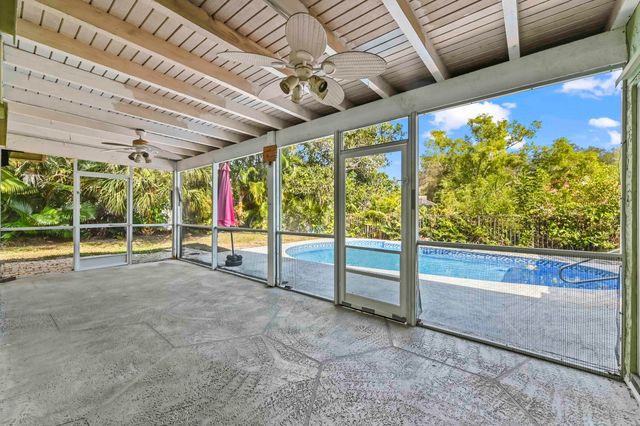 2009 SW 36th Avenue, Delray Beach, FL 33445