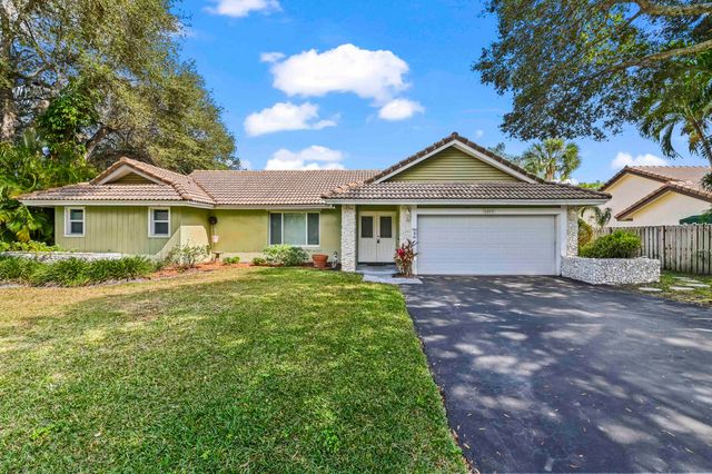 2009 SW 36th Avenue, Delray Beach, FL 33445