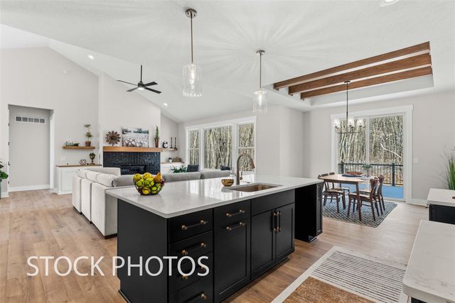 8137 W Pq Avenue, Kalamazoo, MI 49009