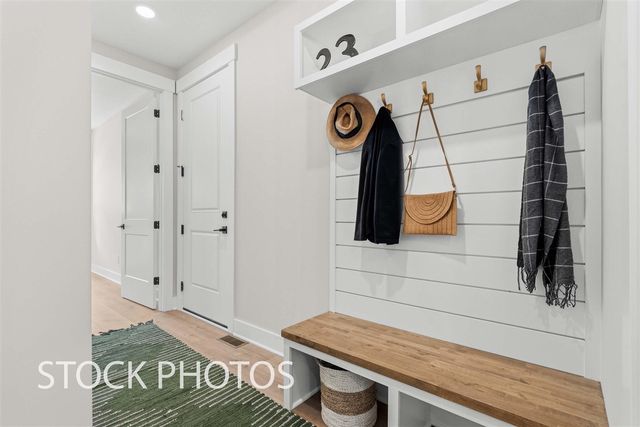 8137 W Pq Avenue, Kalamazoo, MI 49009