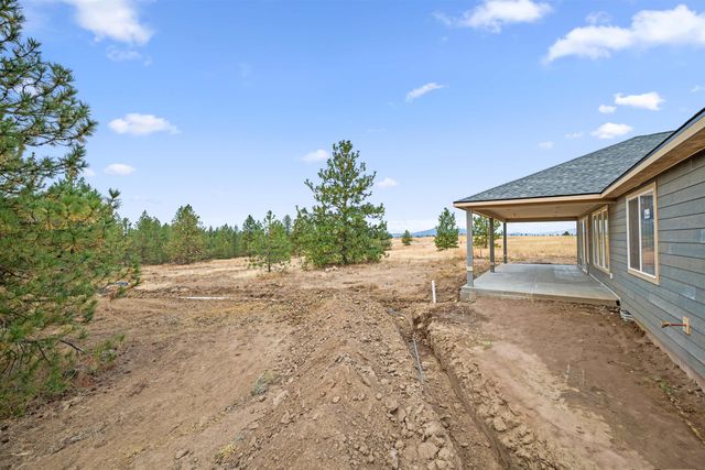 15389 N Ritchey Rd, Nine Mile Falls, WA 99026