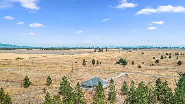 15389 N Ritchey Rd, Nine Mile Falls, WA 99026
