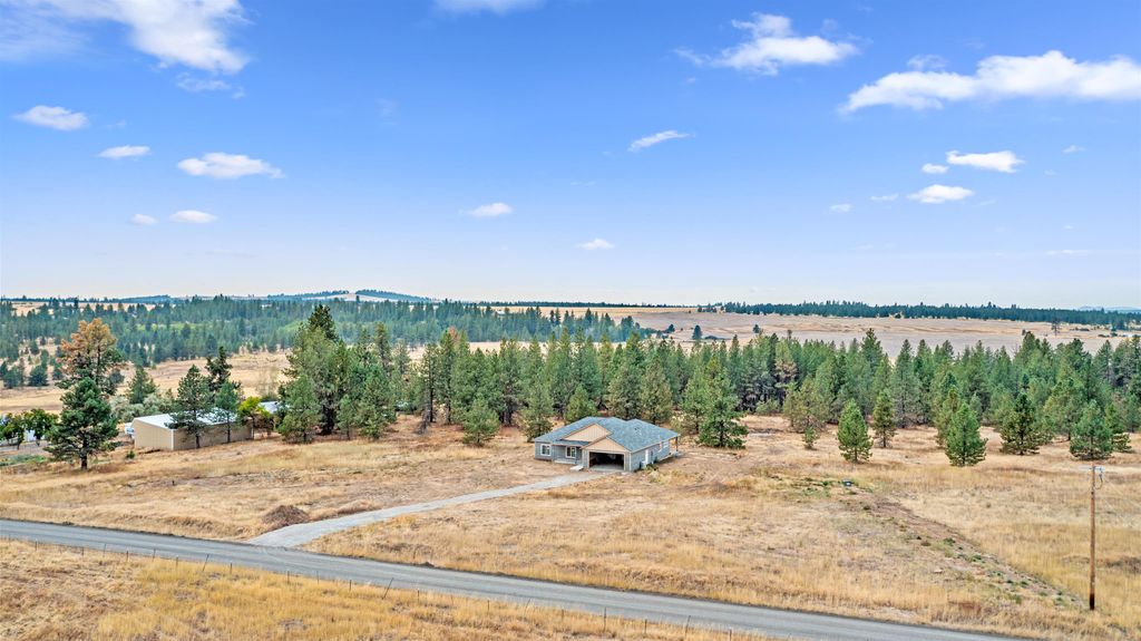 15389 N Ritchey Rd, Nine Mile Falls, WA 99026 photo 3