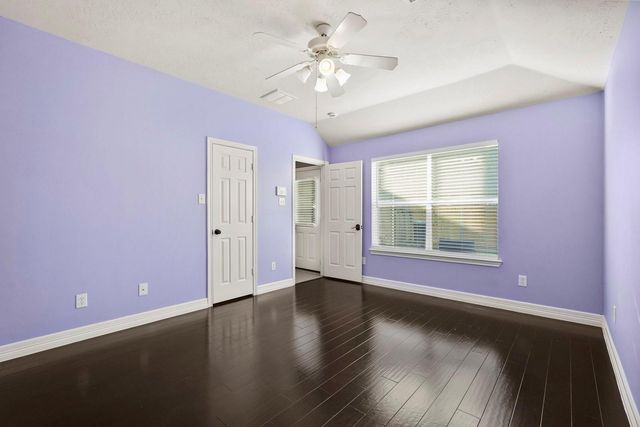 9030 Sable Terrace Lane, Houston, TX 77044