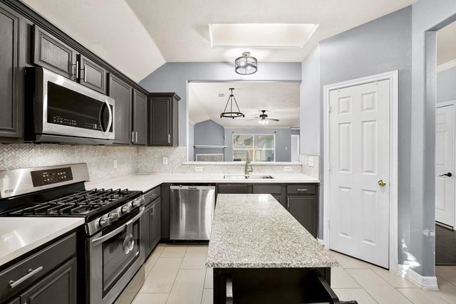 9030 Sable Terrace Lane, Houston, TX 77044