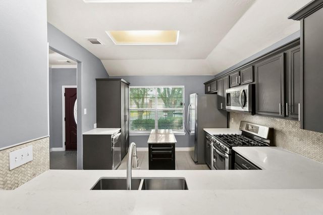 9030 Sable Terrace Lane, Houston, TX 77044