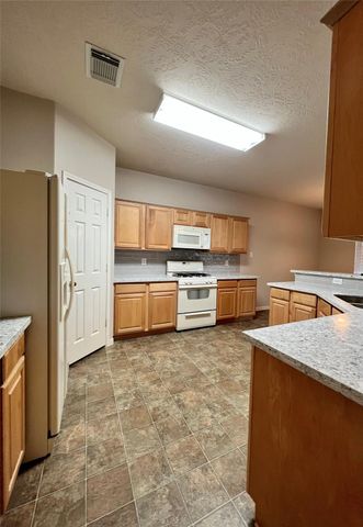 7535 Park Bend Lane, Pasadena, TX 77505