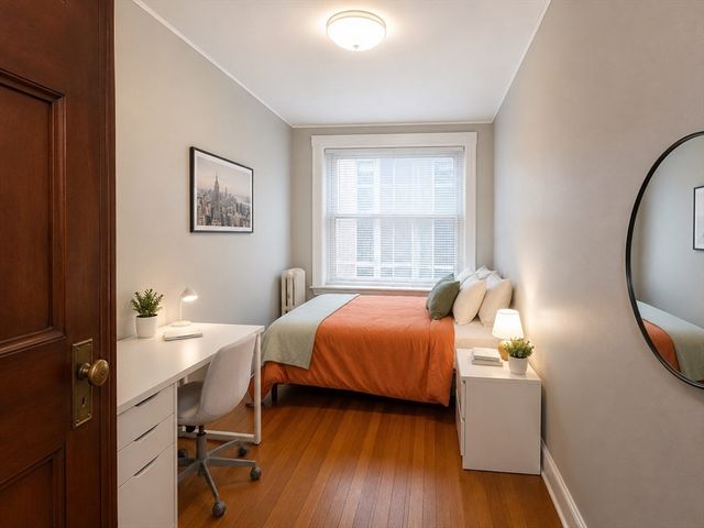 32 Summit Ave 5, Brookline, MA 02446