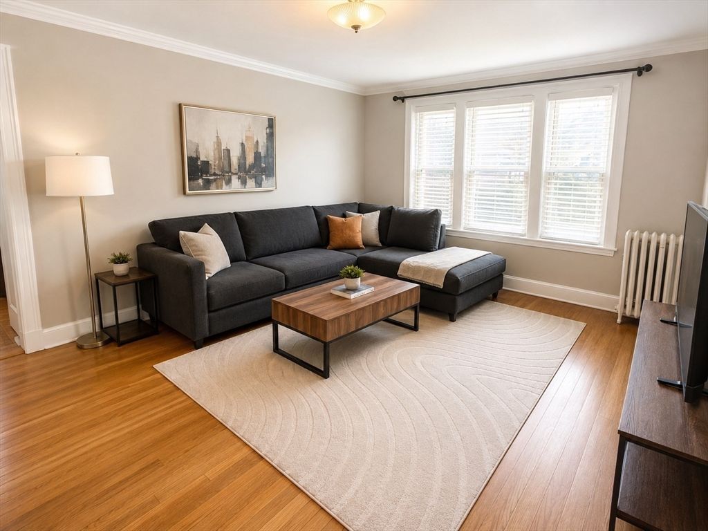 32 Summit Ave 5, Brookline, MA 02446