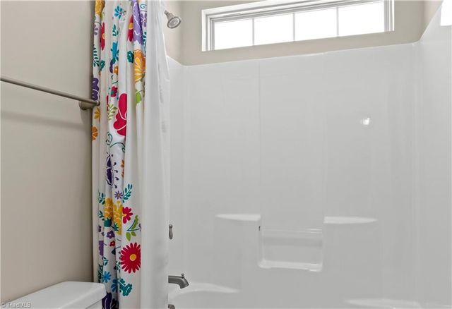 3694 Vestavia Drive, Kernersville, NC 27284