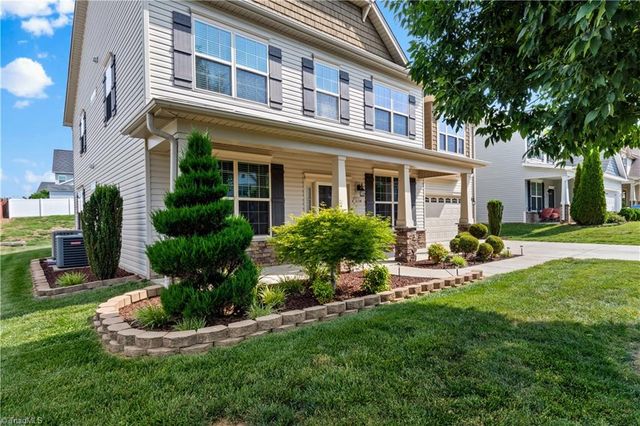 3694 Vestavia Drive, Kernersville, NC 27284