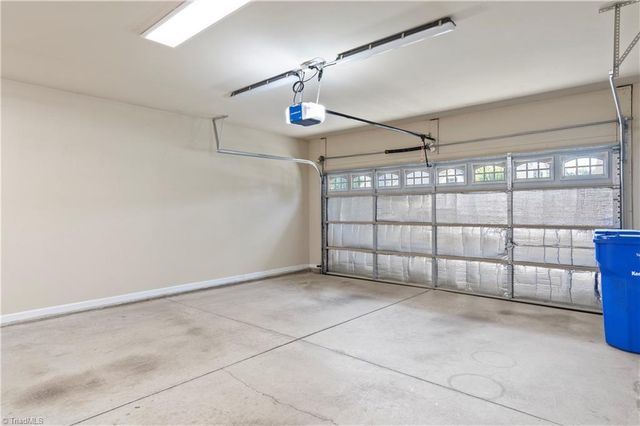 3694 Vestavia Drive, Kernersville, NC 27284