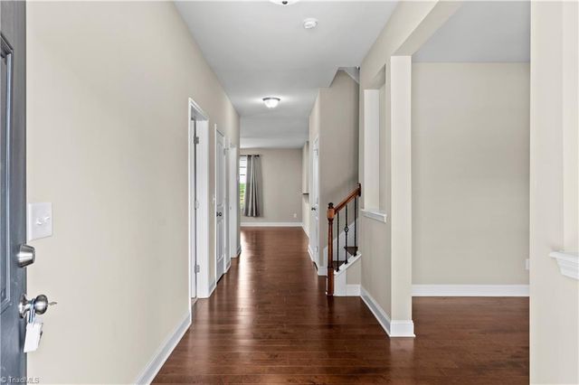 3694 Vestavia Drive, Kernersville, NC 27284