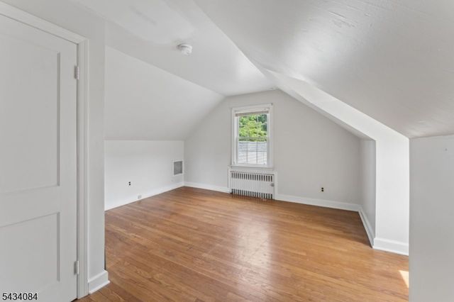 11 Kempshall Ter, Fanwood Boro, NJ 07023