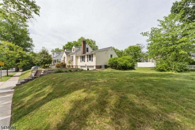 11 Kempshall Ter, Fanwood Boro, NJ 07023