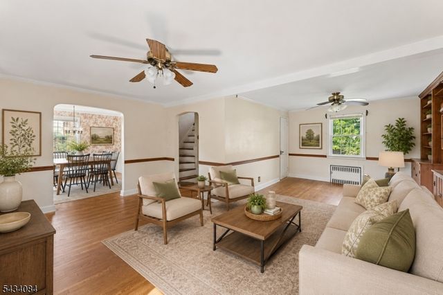 11 Kempshall Ter, Fanwood Boro, NJ 07023