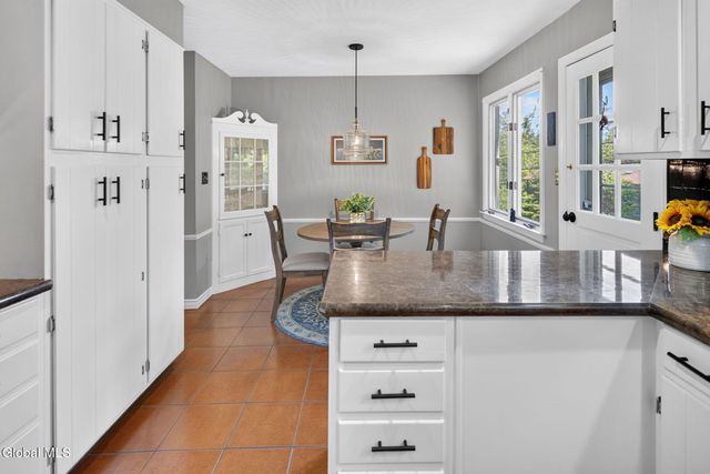 1376 Ruffner Court, Niskayuna, NY 12309