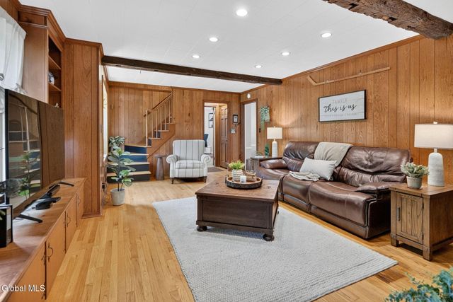 1376 Ruffner Court, Niskayuna, NY 12309