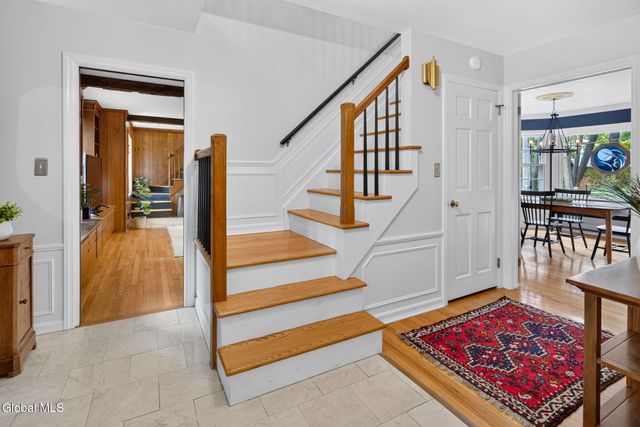 1376 Ruffner Court, Niskayuna, NY 12309