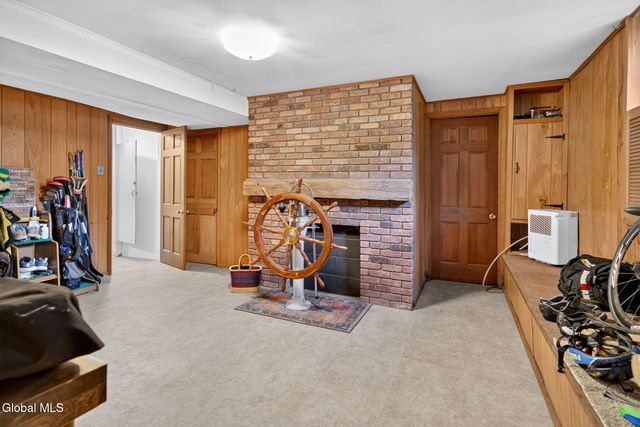 1376 Ruffner Court, Niskayuna, NY 12309
