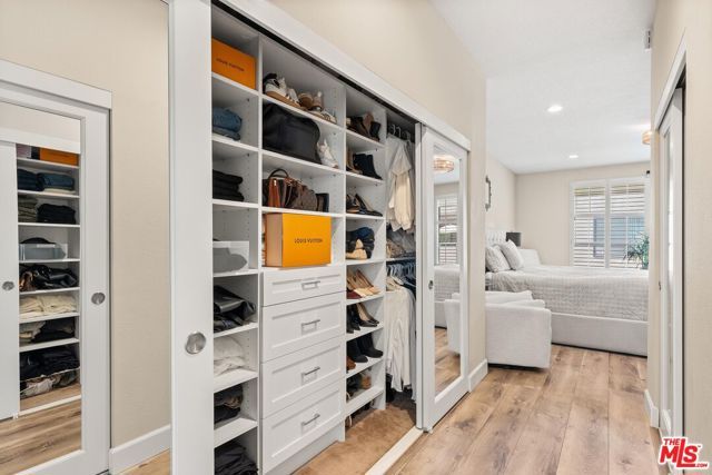 14844 Dickens Street 108, Sherman Oaks, CA 91403