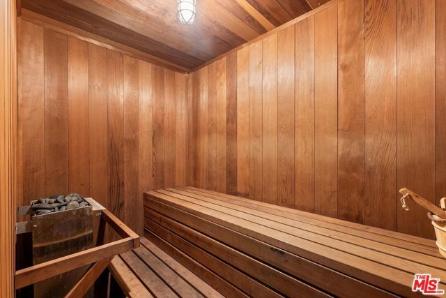 14844 Dickens Street 108, Sherman Oaks, CA 91403