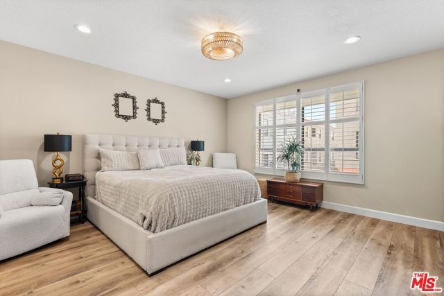 14844 Dickens Street 108, Sherman Oaks, CA 91403
