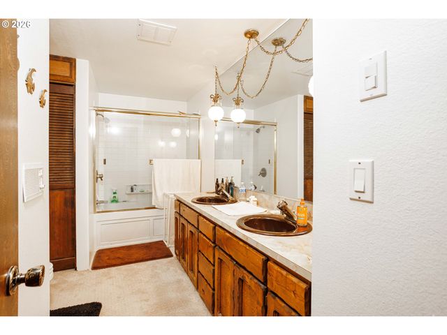 12513 Se 18TH Cir, Vancouver, WA 98683