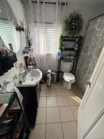 14565 Whitcomb Street, Detroit, MI 48227