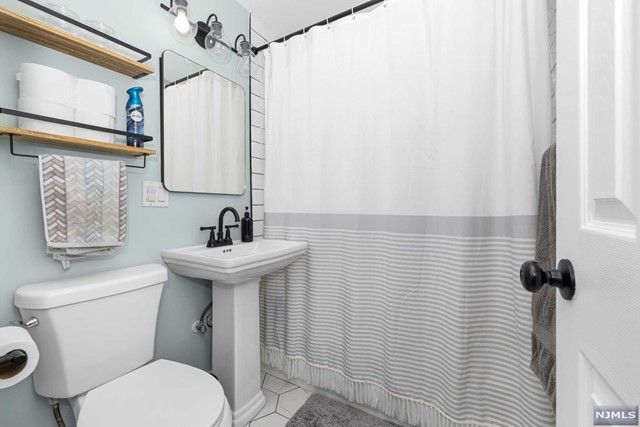 100 Lee Street, Elmwood Park, NJ 07407