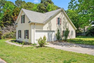 92 Dogwood Lakes Drive, Hampton, GA 30228