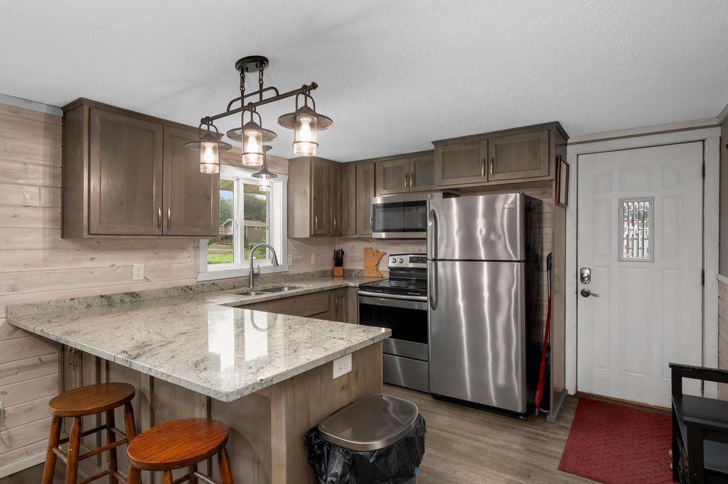 14045 290th Avenue NW, Zimmerman, MN 55398