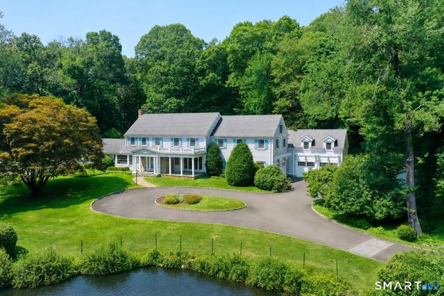34 Sherwood Lane, New Canaan, CT 06840