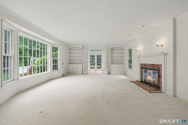 34 Sherwood Lane, New Canaan, CT 06840