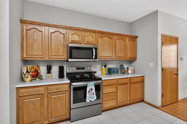 767 SE Willow Brook Drive, Waukee, IA 50263