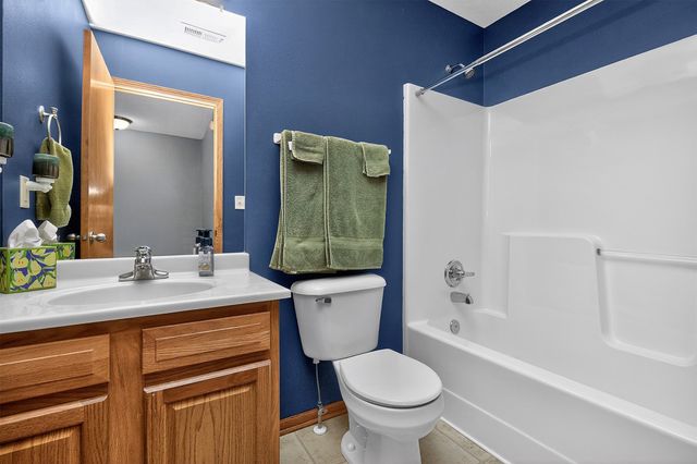 767 SE Willow Brook Drive, Waukee, IA 50263