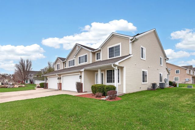 767 SE Willow Brook Drive, Waukee, IA 50263
