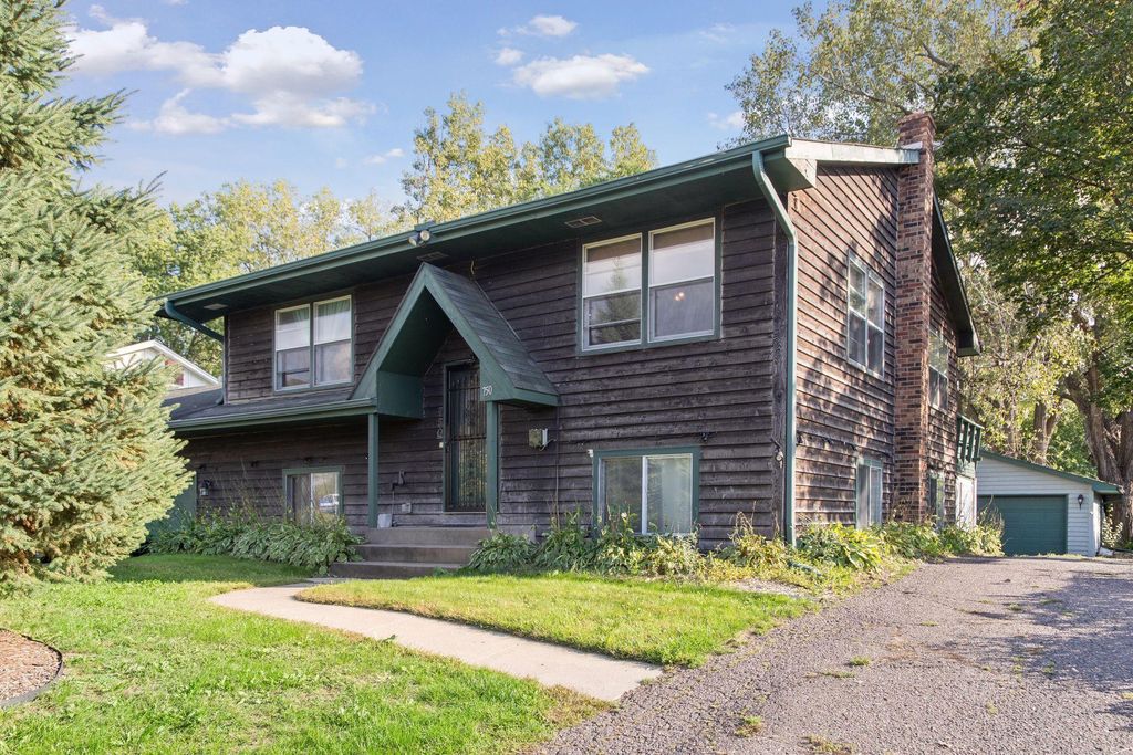 750 Viking Drive E, Maplewood, MN 55117 — photo 2