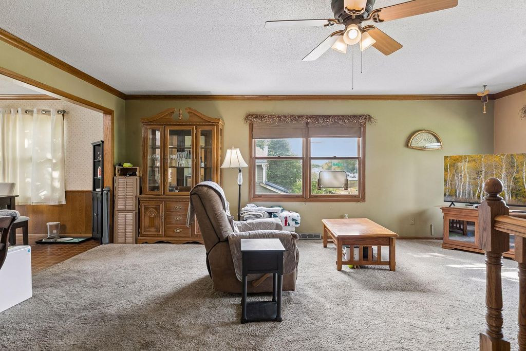 750 Viking Drive E, Maplewood, MN 55117 — photo 5