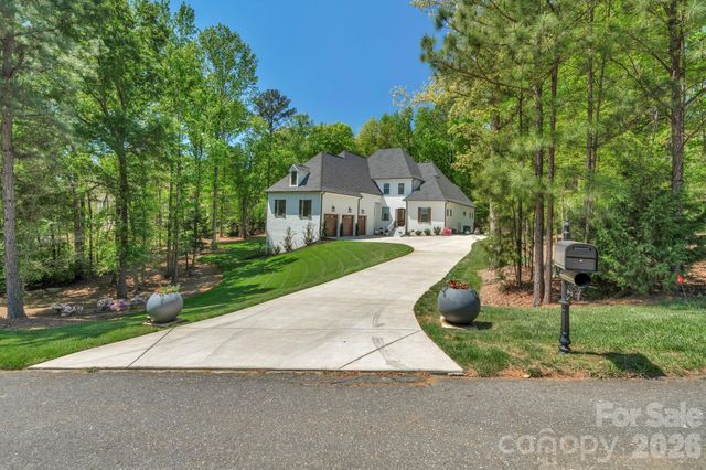 365 Stone Cliff Lane, Clover, SC 29710