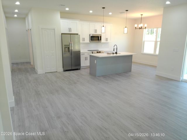 791 Reading Street SE, Palm Bay, FL 32909