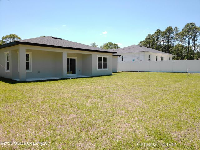791 Reading Street SE, Palm Bay, FL 32909