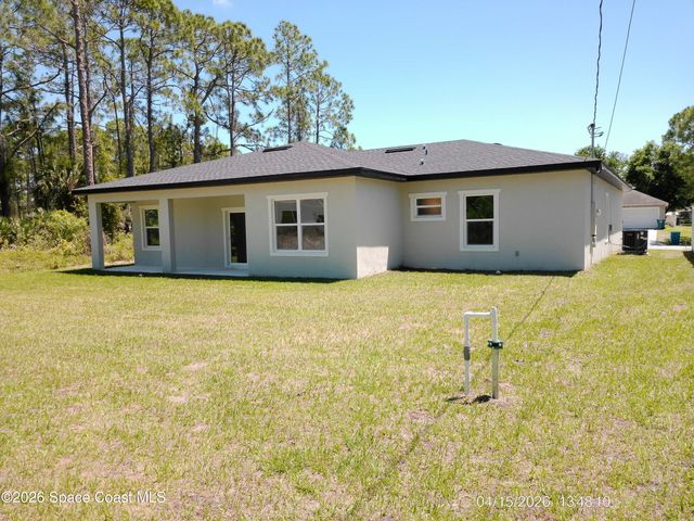 791 Reading Street SE, Palm Bay, FL 32909
