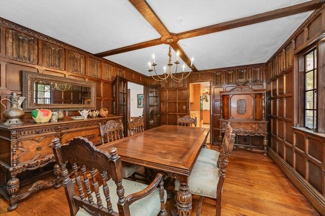 764 Hammond St, Brookline, MA 02467