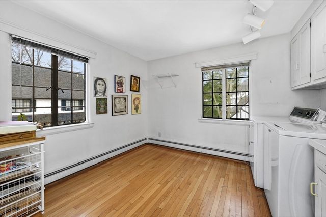 764 Hammond St, Brookline, MA 02467