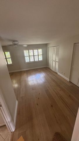 2704 Cardinal Drive, Vero Beach, FL 32963