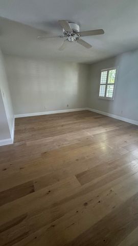2704 Cardinal Drive, Vero Beach, FL 32963