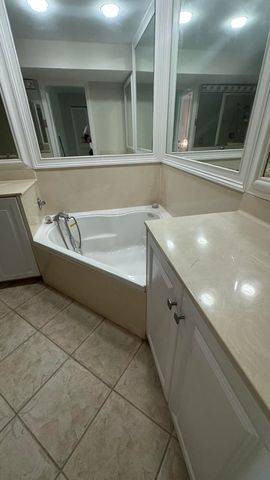 2704 Cardinal Drive, Vero Beach, FL 32963