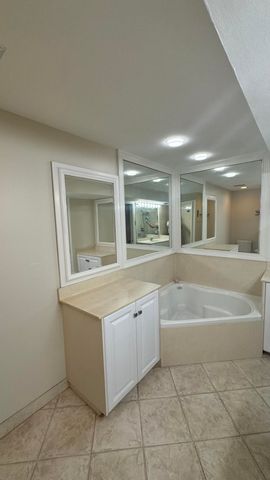 2704 Cardinal Drive, Vero Beach, FL 32963