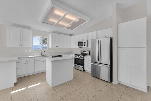 15310 Desert View Road, Palm Springs, CA 92282